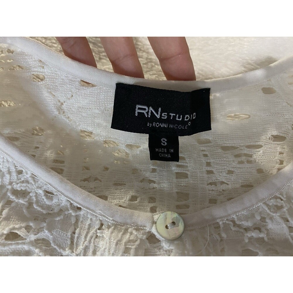 RN Studio White Floral Lace Bridal Cover Up Jacket Scalloped Open Long Sleeve S - Picture 3 of 12